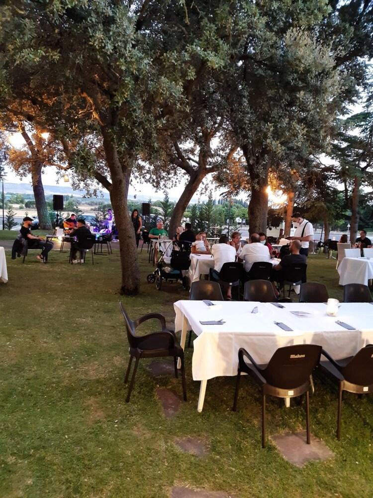 Hospedium Hotel Europa Centro Magaz de Pisuerga Kültér fotó
