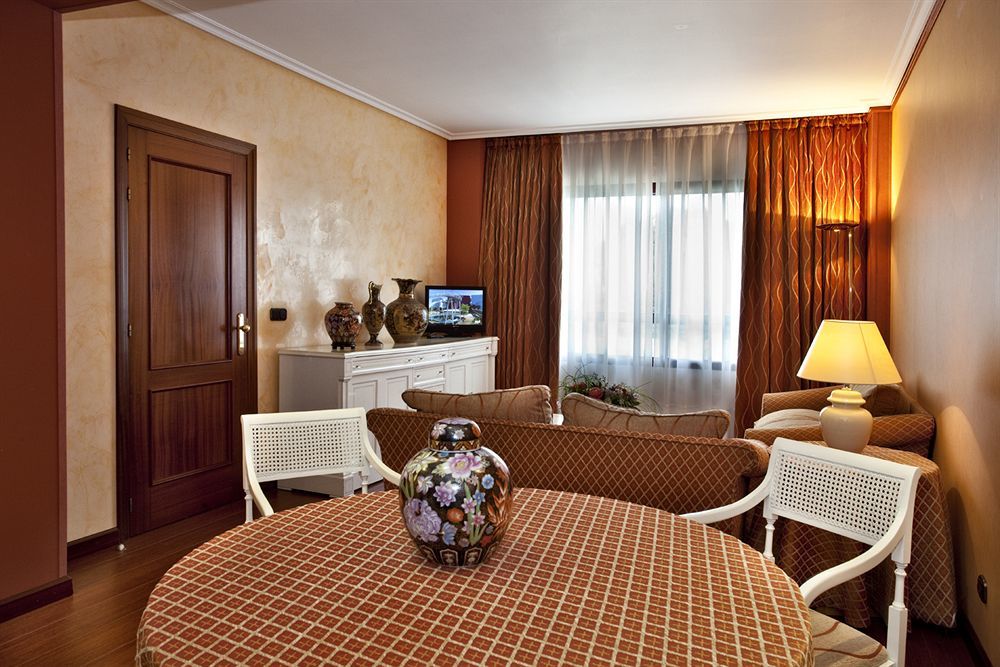 Hospedium Hotel Europa Centro Magaz de Pisuerga Kültér fotó